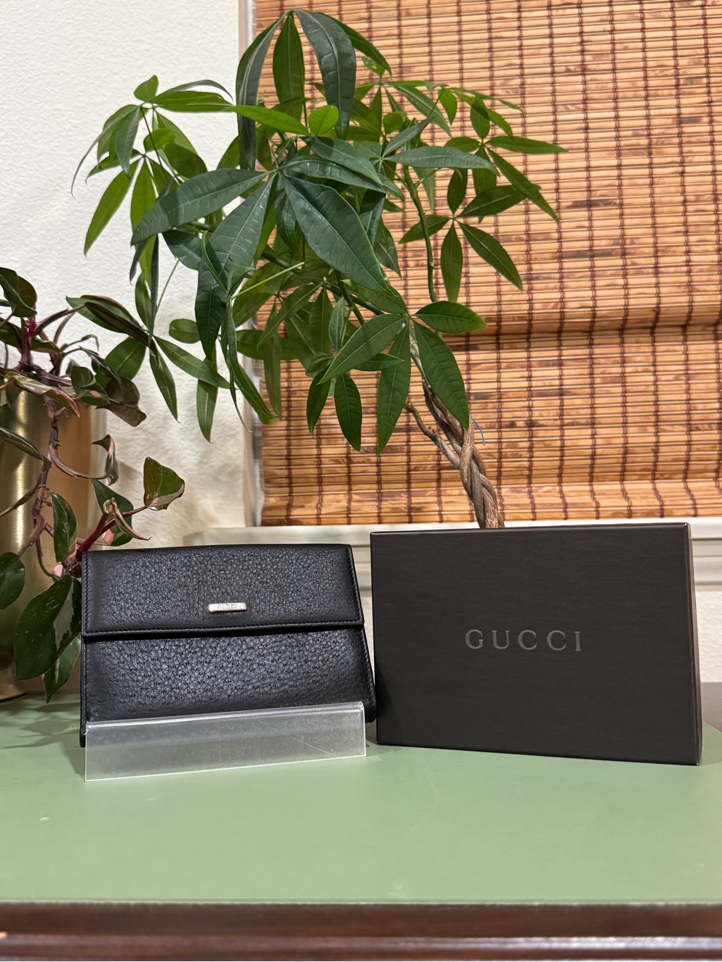 Gucci Black Pebbled Leather Bifold Wallet With Logo Box